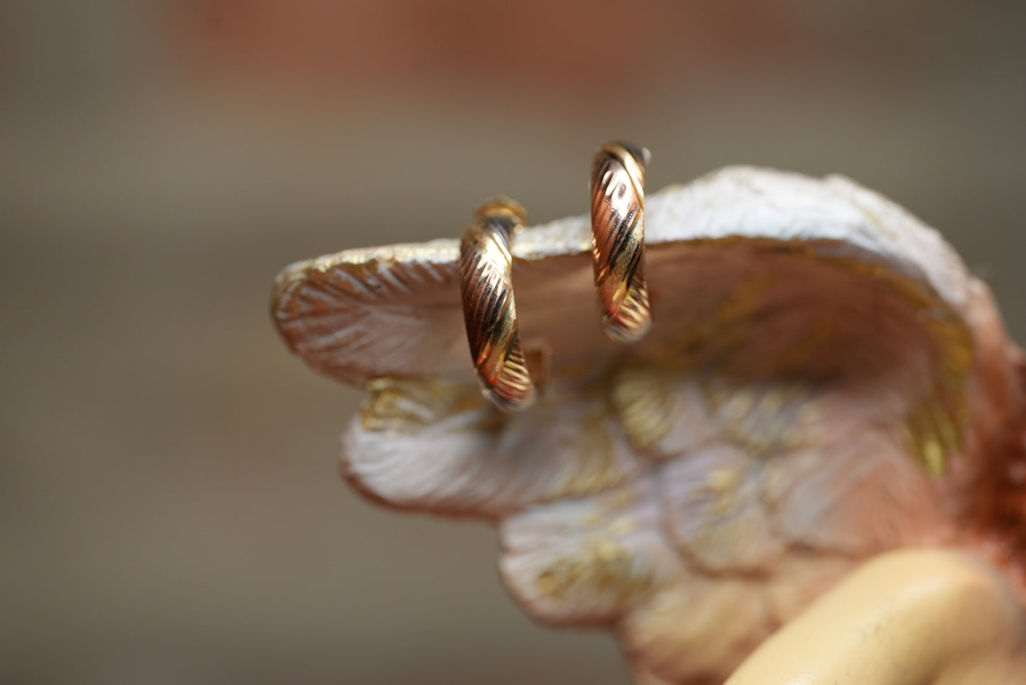 10k Twisted Tricolor Half Hoop