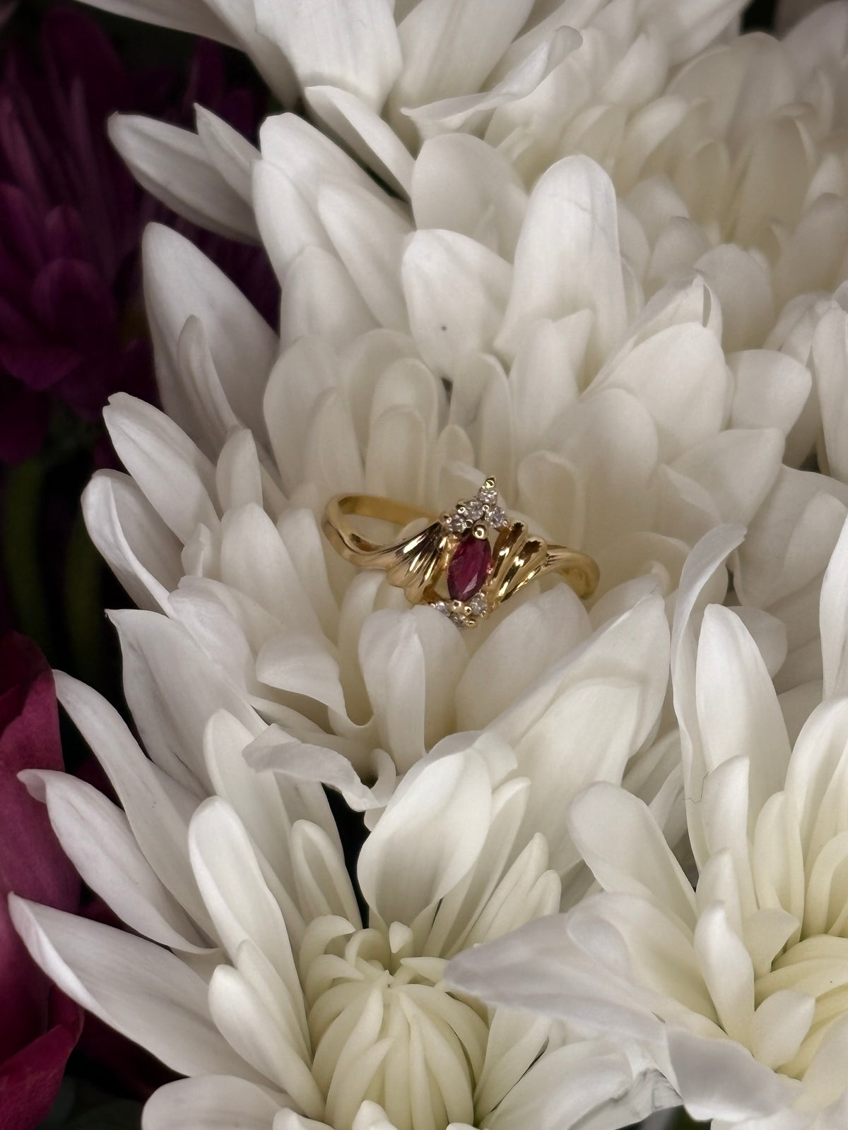 14k Diamante y Ruby Anillito