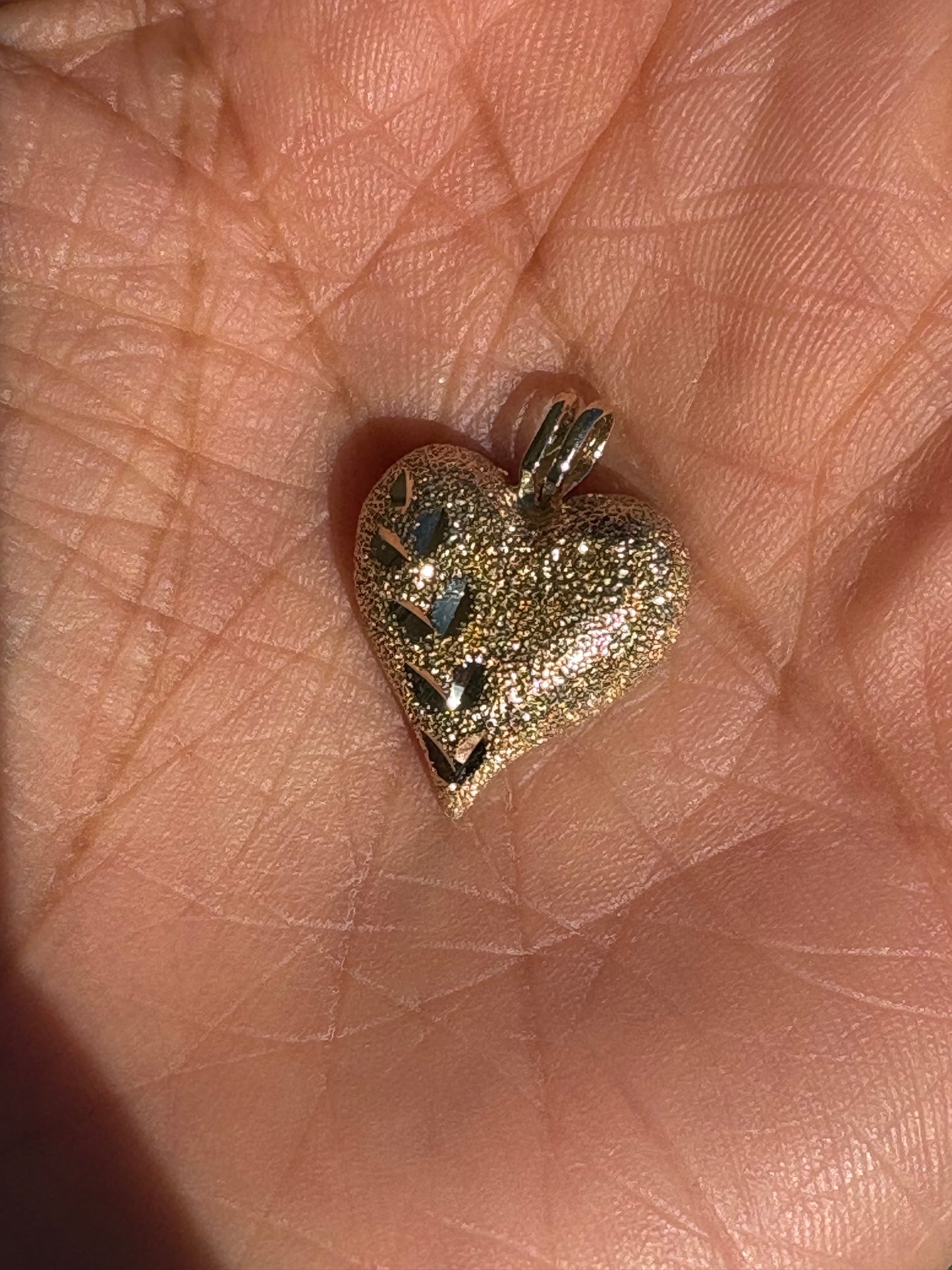 14k Satinado Heart