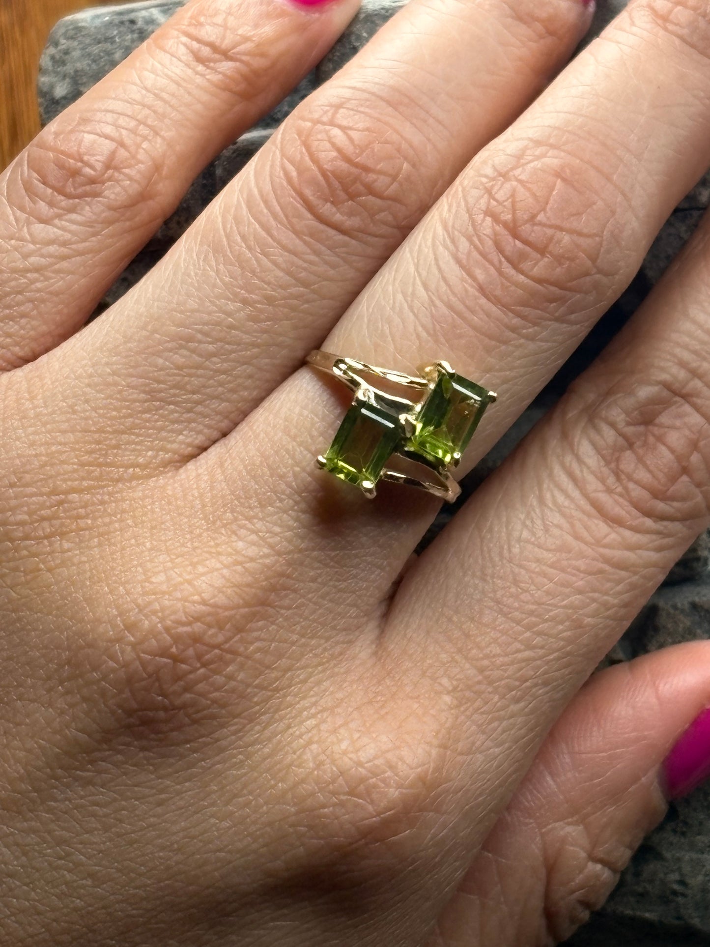 10k Peridot ‘Las Gemelas’ Ring