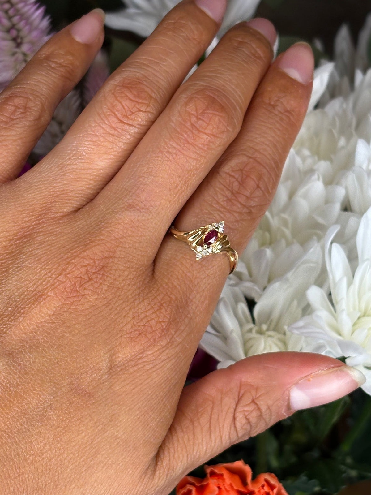 14k Diamante y Ruby Anillito
