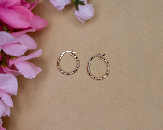 14k Lisa Hoops