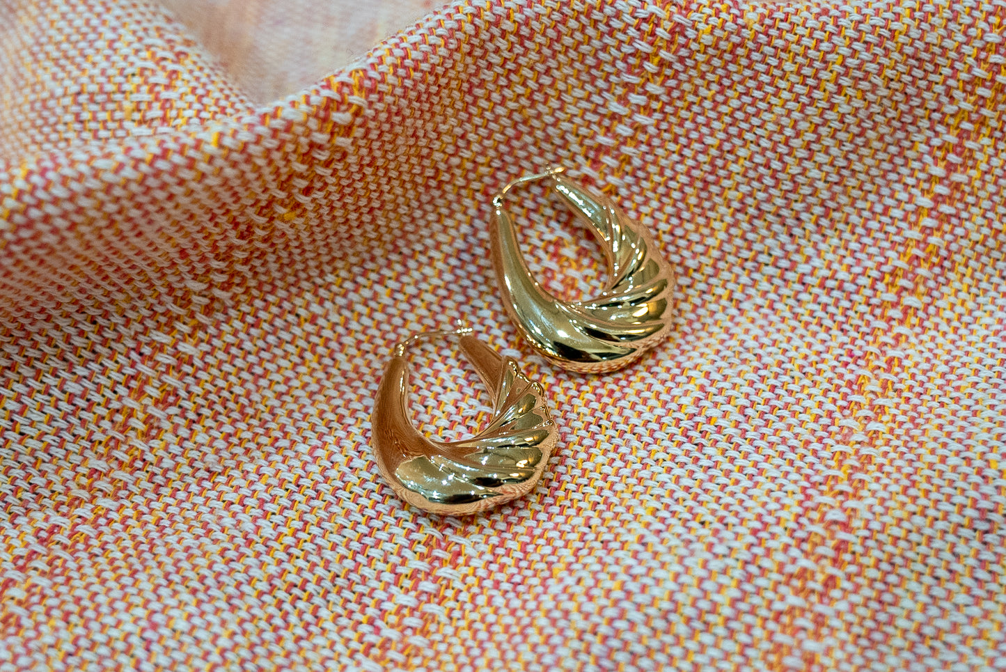 14kt Vintage Swirl-Wave Hoops